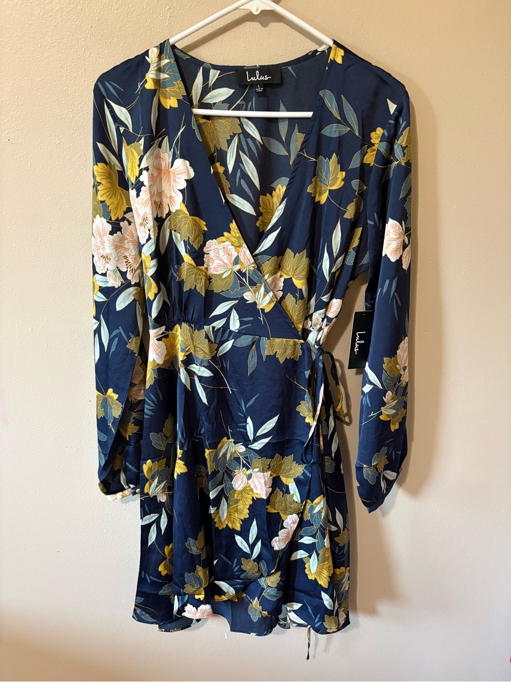 Lulu's Love is Life Navy Blue Floral Print Satin Wrap Dress Womens size L NWT!!